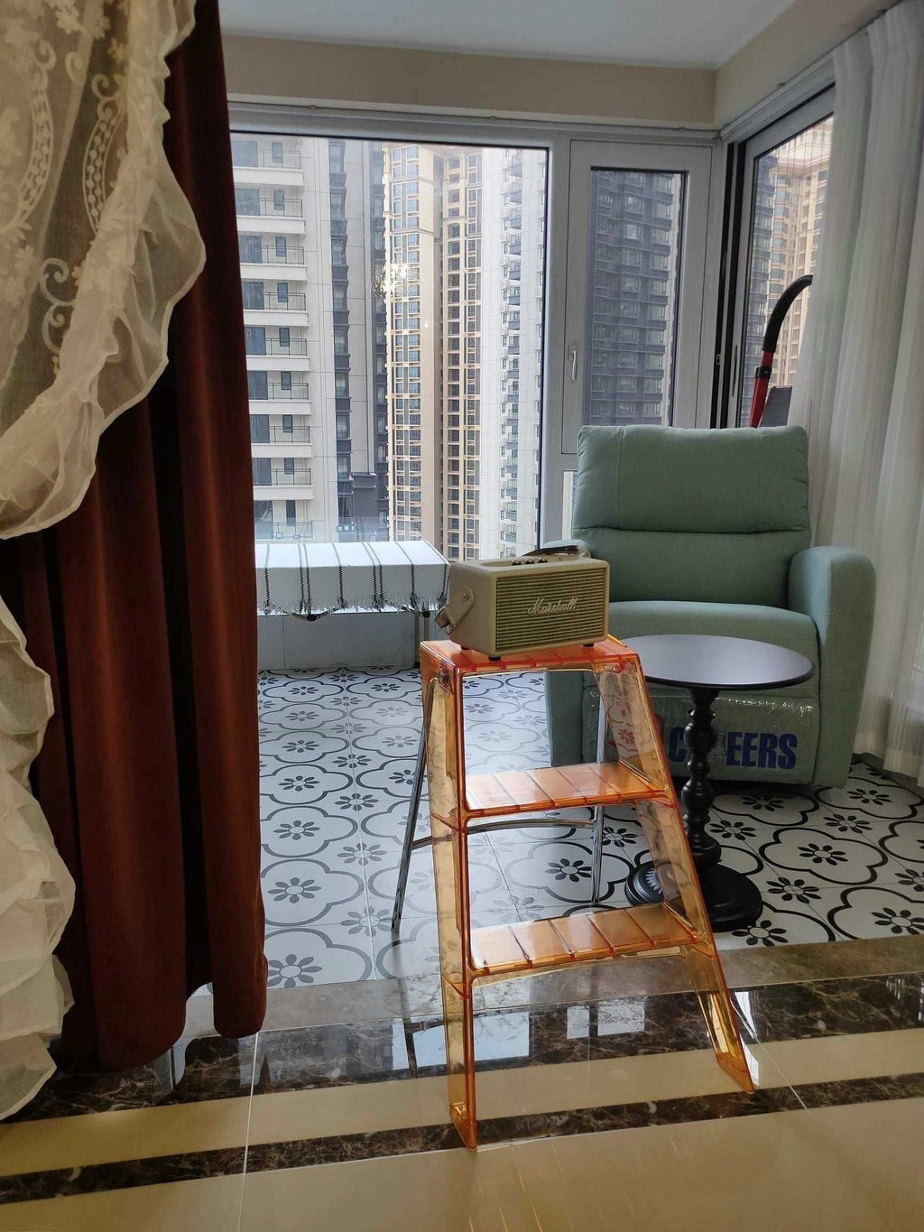 Fordable Step Ladder